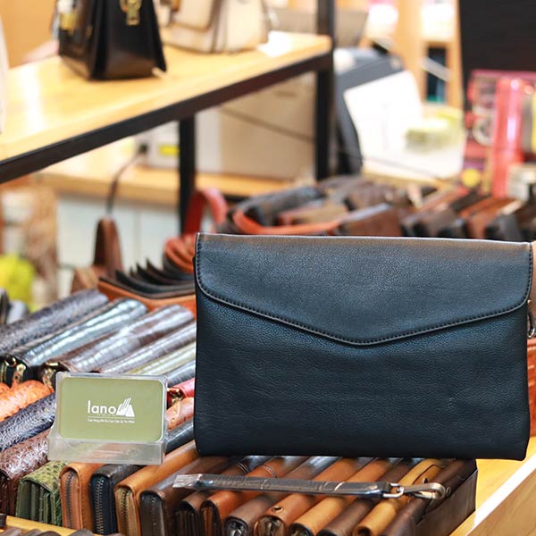 Clutch cầm tay nam da bò đựng ipad 9.7 inch nhỏ gọn tiện lợi CLT46 Clutch cầm tay nam da bò đựng ipad 9.7 inch nhỏ gọn tiện lợi CLT46