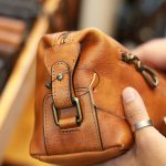 Clutch nam da bò cao cấp dạng hộp mẫu mới 2020 Lano CLT54