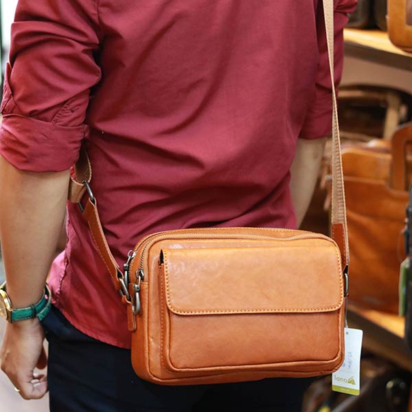 Túi da đeo chéo nam thời trang tiện lợi Lano KT187