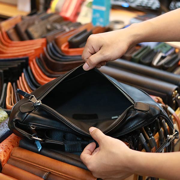 Túi da bao tử kết hợp đeo chéo thời trang nam tính Lano TDB024